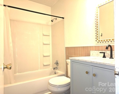 2831 Willow Street - Photo Thumbnail 7