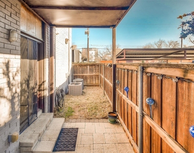 2722 Knight Street - Photo Thumbnail 13