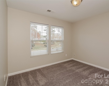 7215 Waldon Park Lane - Photo Thumbnail 10