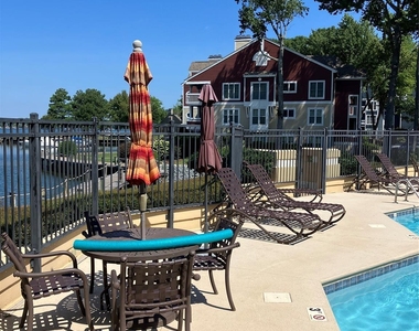 820 Southwest Drive - Photo Thumbnail 23