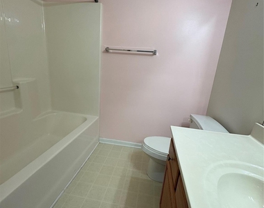 11841 Kevin Henry Place - Photo Thumbnail 16