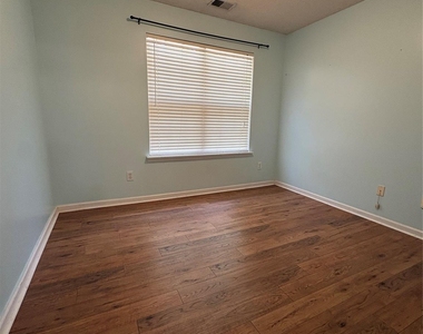 11841 Kevin Henry Place - Photo Thumbnail 17