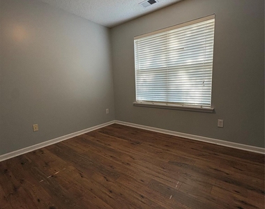 11841 Kevin Henry Place - Photo Thumbnail 12