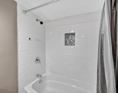 704 Levelland Drive - Photo Thumbnail 12
