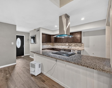 704 Levelland Drive - Photo Thumbnail 2