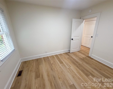 531 E Front Street - Photo Thumbnail 9