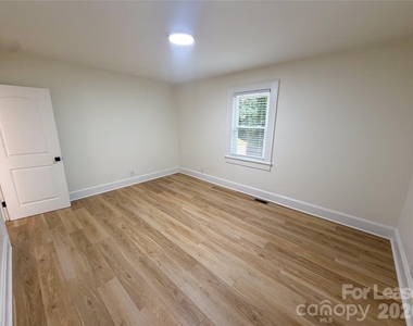 531 E Front Street - Photo Thumbnail 7