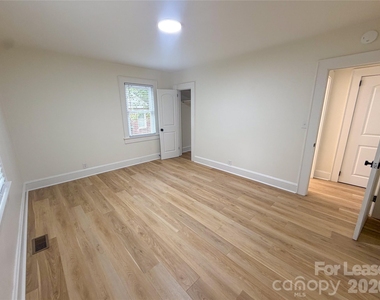 531 E Front Street - Photo Thumbnail 6