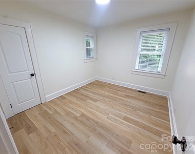 531 E Front Street - Photo Thumbnail 8