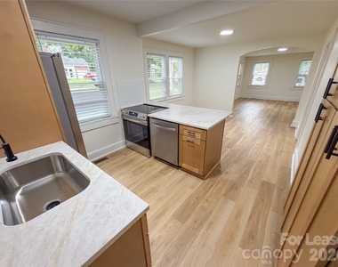 531 E Front Street - Photo Thumbnail 13