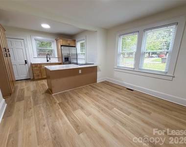 531 E Front Street - Photo Thumbnail 3