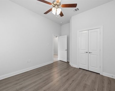 10917 Blaze Street - Photo Thumbnail 19