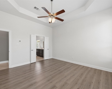 10917 Blaze Street - Photo Thumbnail 12