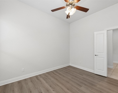 10917 Blaze Street - Photo Thumbnail 22