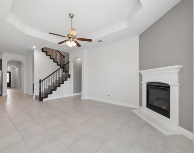 10917 Blaze Street - Photo Thumbnail 8