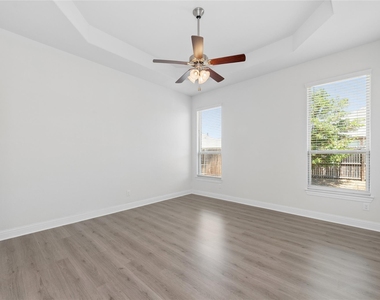 10917 Blaze Street - Photo Thumbnail 11