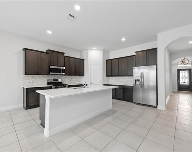 10917 Blaze Street - Photo Thumbnail 5