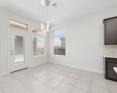 10917 Blaze Street - Photo Thumbnail 7