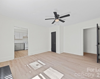 49 Corban Avenue Sw - Photo Thumbnail 9