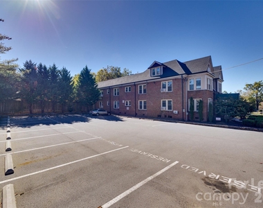 49 Corban Avenue Sw - Photo Thumbnail 13