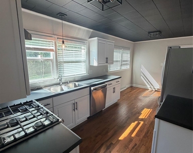 101 Mcentire Avenue - Photo Thumbnail 4