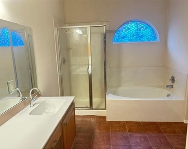 1526 Creek Springs Drive - Photo Thumbnail 8