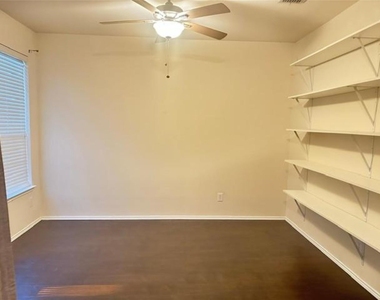 1526 Creek Springs Drive - Photo Thumbnail 4