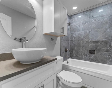 902 S Ewing Avenue - Photo Thumbnail 20