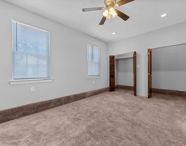 902 S Ewing Avenue - Photo Thumbnail 31