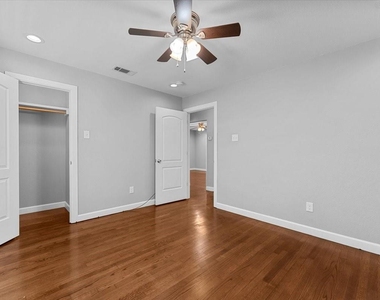 902 S Ewing Avenue - Photo Thumbnail 24