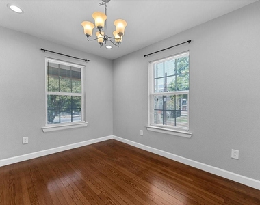 902 S Ewing Avenue - Photo Thumbnail 15