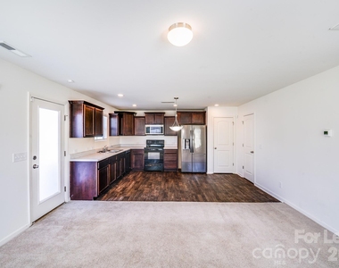 12915 Hill Pine Road - Photo Thumbnail 11