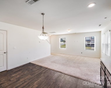 12915 Hill Pine Road - Photo Thumbnail 4