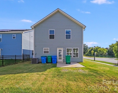 12915 Hill Pine Road - Photo Thumbnail 28