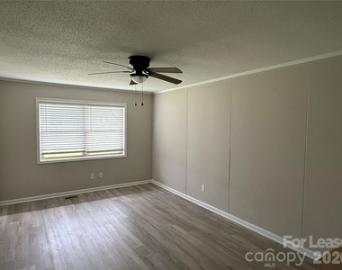 1773 River Road - Photo Thumbnail 1