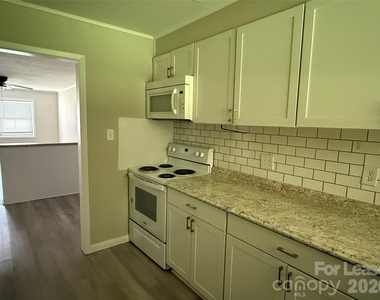 1773 River Road - Photo Thumbnail 4