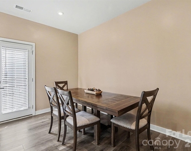 1546 Aspire Street - Photo Thumbnail 4