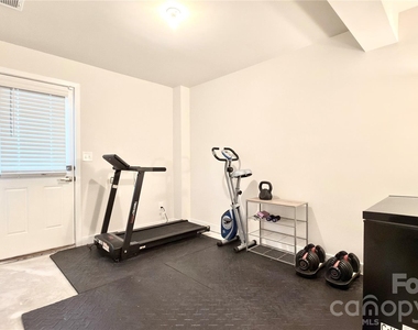 1546 Aspire Street - Photo Thumbnail 17
