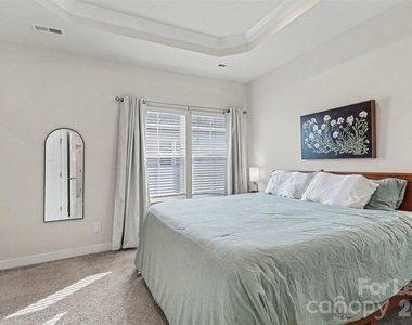 1546 Aspire Street - Photo Thumbnail 12