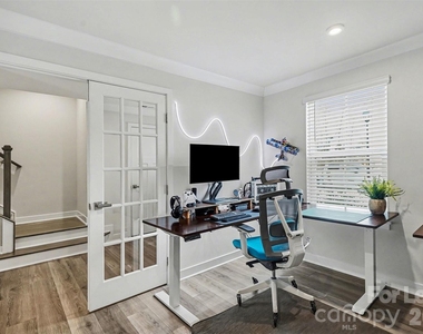 1546 Aspire Street - Photo Thumbnail 2
