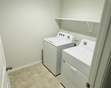 4177 Crooked Bend Drive - Photo Thumbnail 21