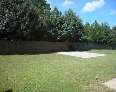 7156 Pitzer Drive - Photo Thumbnail 9