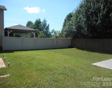 7156 Pitzer Drive - Photo Thumbnail 10