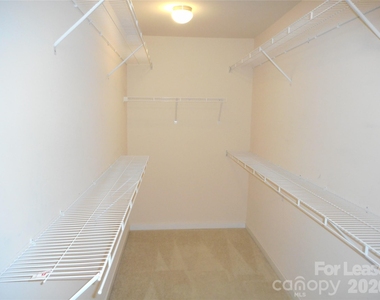 7156 Pitzer Drive - Photo Thumbnail 20