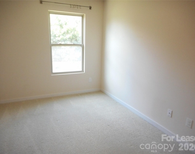 7156 Pitzer Drive - Photo Thumbnail 22