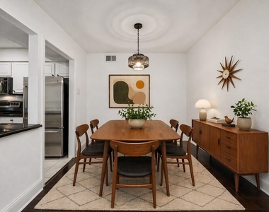 5916 Sandhurst Lane - Photo Thumbnail 12
