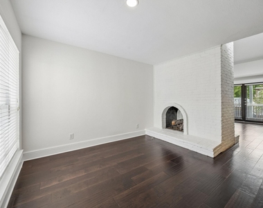5916 Sandhurst Lane - Photo Thumbnail 10