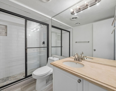 5916 Sandhurst Lane - Photo Thumbnail 26