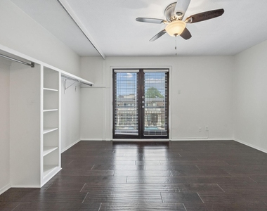 5916 Sandhurst Lane - Photo Thumbnail 24