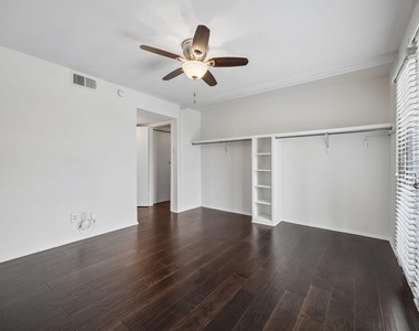 5916 Sandhurst Lane - Photo Thumbnail 25
